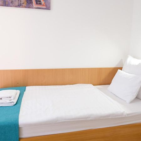 Hotel Adalbert Szent Gyoergy Haz Esztergom Luaran gambar
