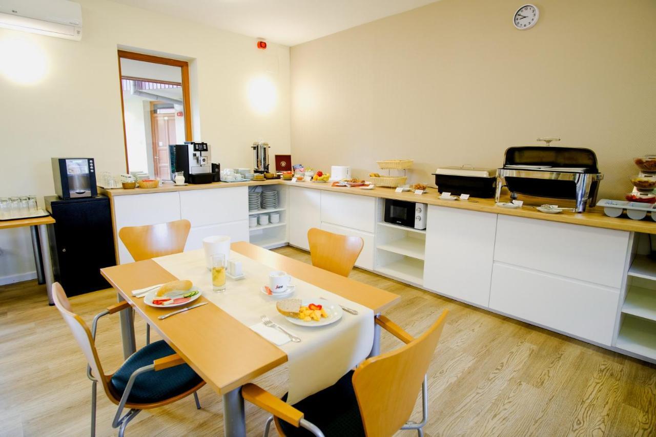 Hotel Adalbert Szent Gyoergy Haz Esztergom Luaran gambar