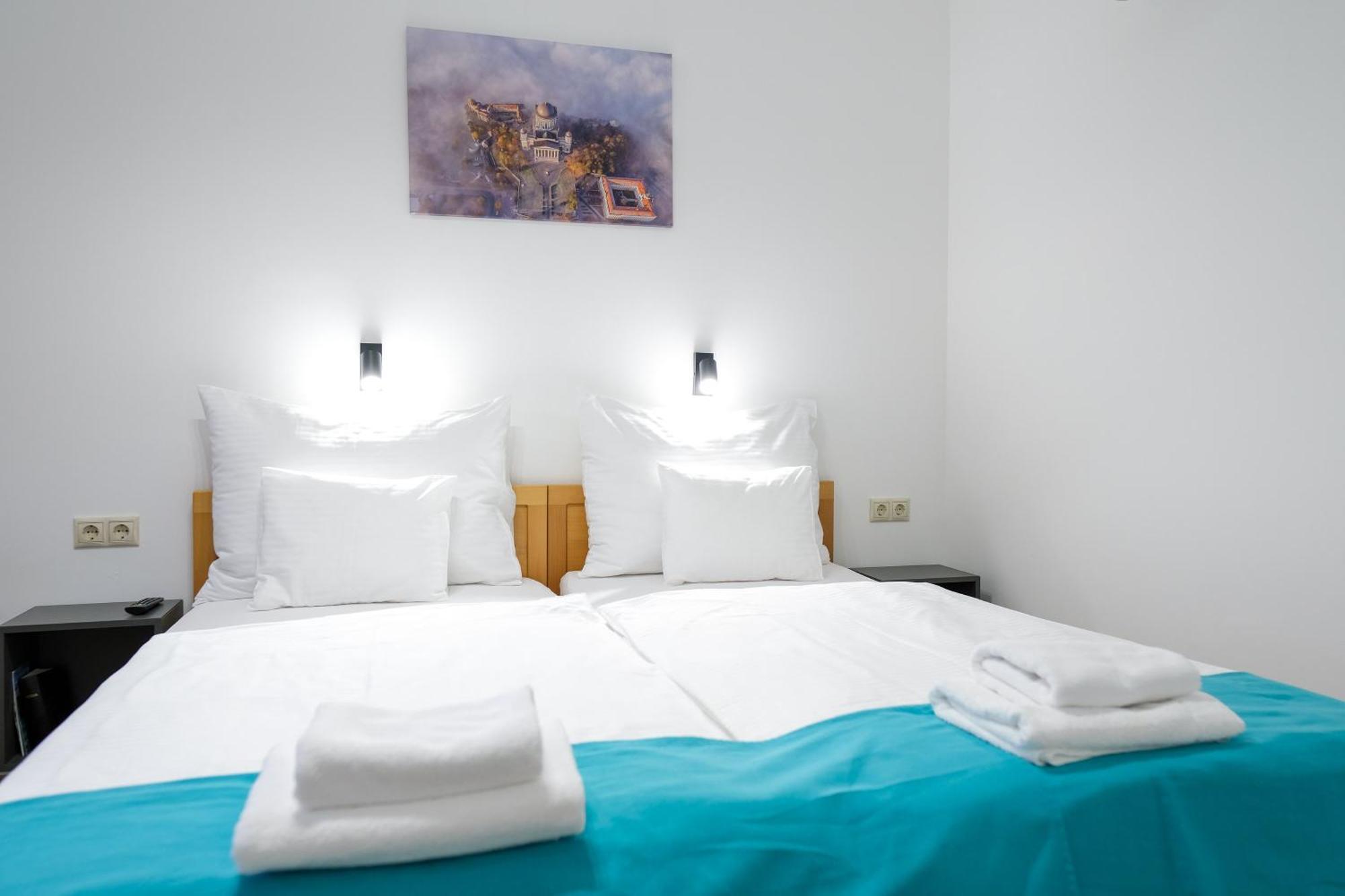 Hotel Adalbert Szent Gyoergy Haz Esztergom Luaran gambar