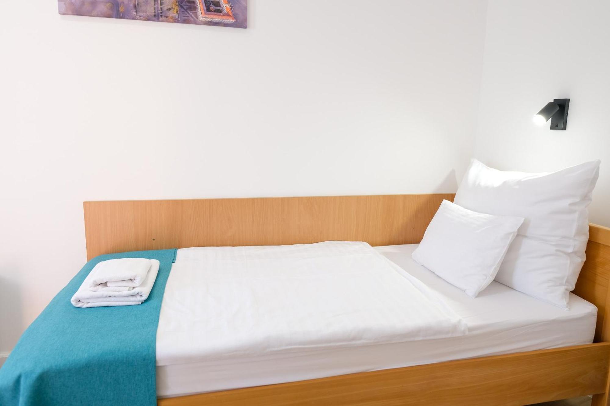 Hotel Adalbert Szent Gyoergy Haz Esztergom Luaran gambar